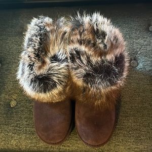 Ugg Meadow Boots